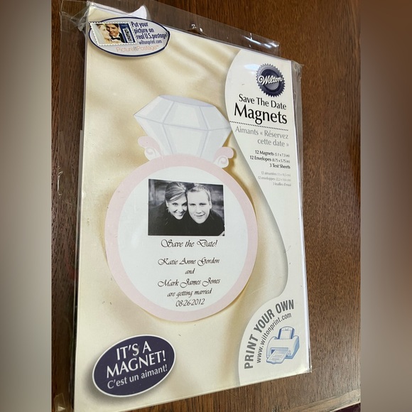 Customize 12 magnetic ‘save-the-date’ announcements.Create,print your own photo! - Picture 2 of 3